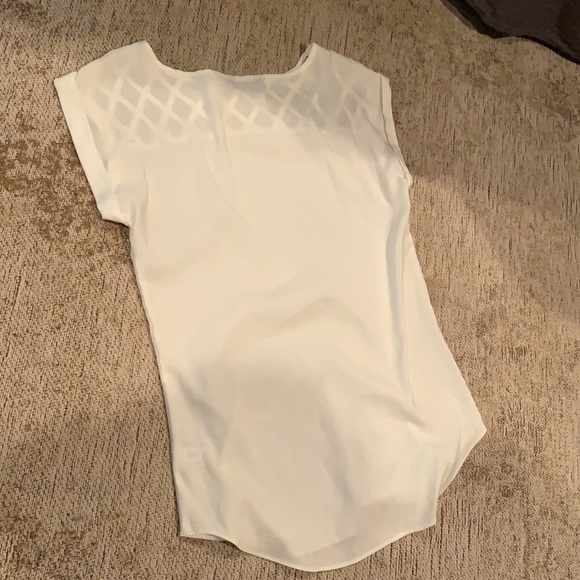 EXPRESS IVORY SILKY TOP - Picture 5 of 5